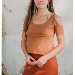 Bohemian folk kiss my shoulders top (rhubarb)